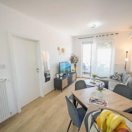 Апартаменты Tri Kralja 3